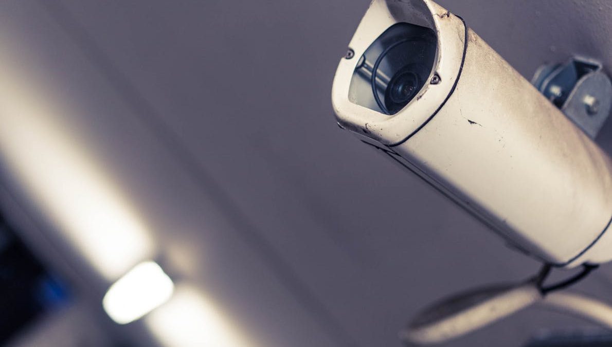 Surveiller et visualiser en direct les événements grâce à une caméré de surveillance CCTV et un routeur